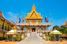 Wat Ounalom, Phnom Penh, Cambodia
