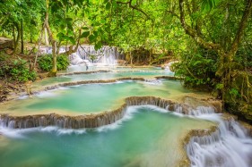 Kuang Si Falls (Tat Kuang Si) Waterfall, Louangphabang Province, Laos
